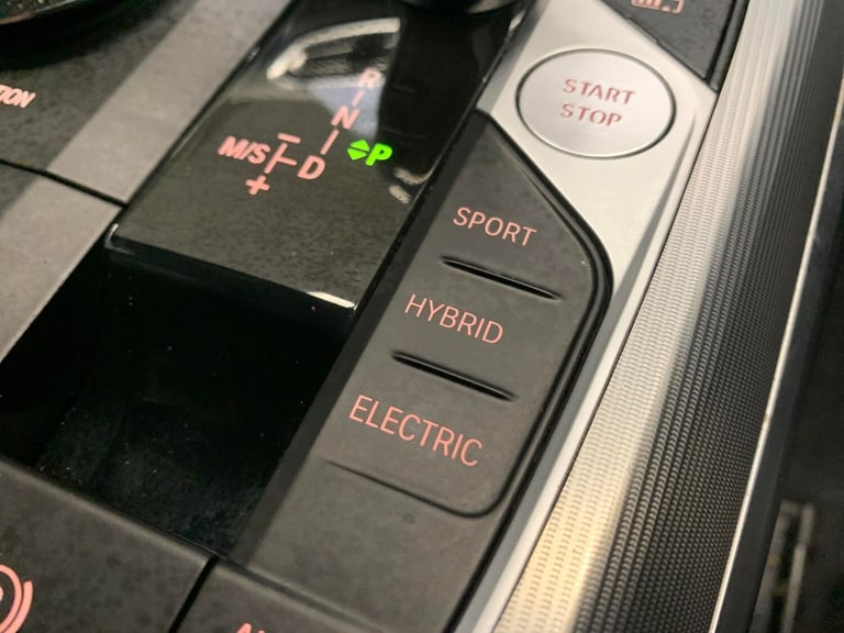 2021 BMW 3 Series 330e xDrive M Sport 4dr Step Auto SALOON PETROL/ELECTRIC Automatic