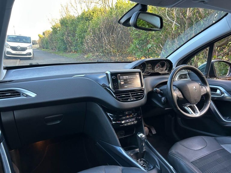 2015 Peugeot 2008 1.6 VTi Allure Auto Euro 5 5dr HATCHBACK Petrol Automatic