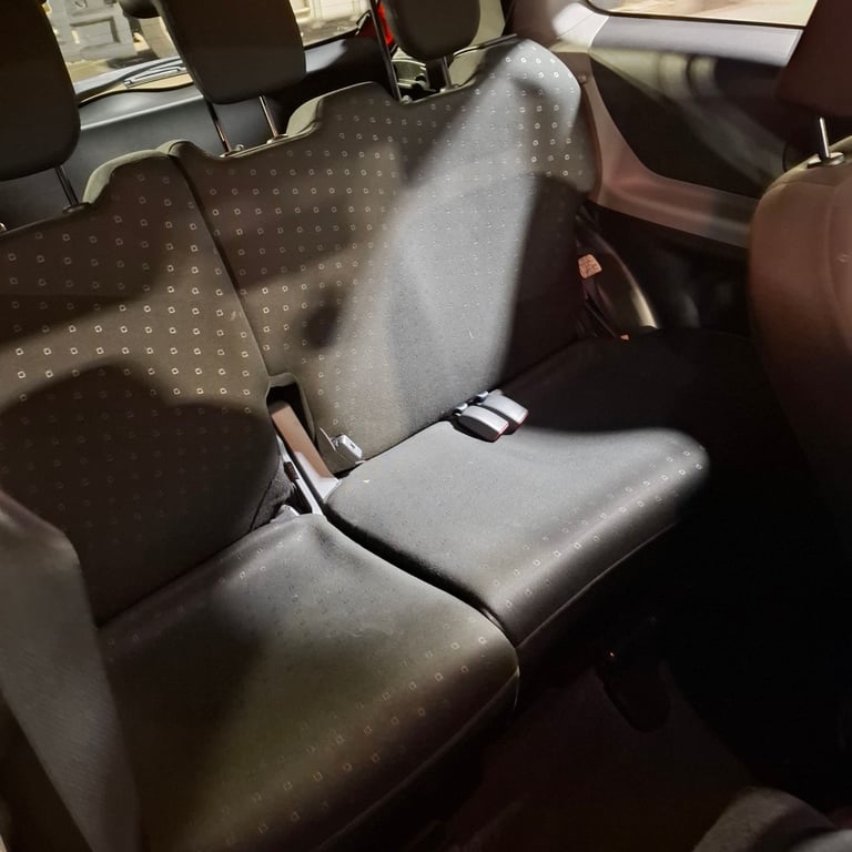 Toyota, YARIS, 1.0 litre Hatchback, 2006, Manual, 996 (cc), 3 Low Insurance Good Condition