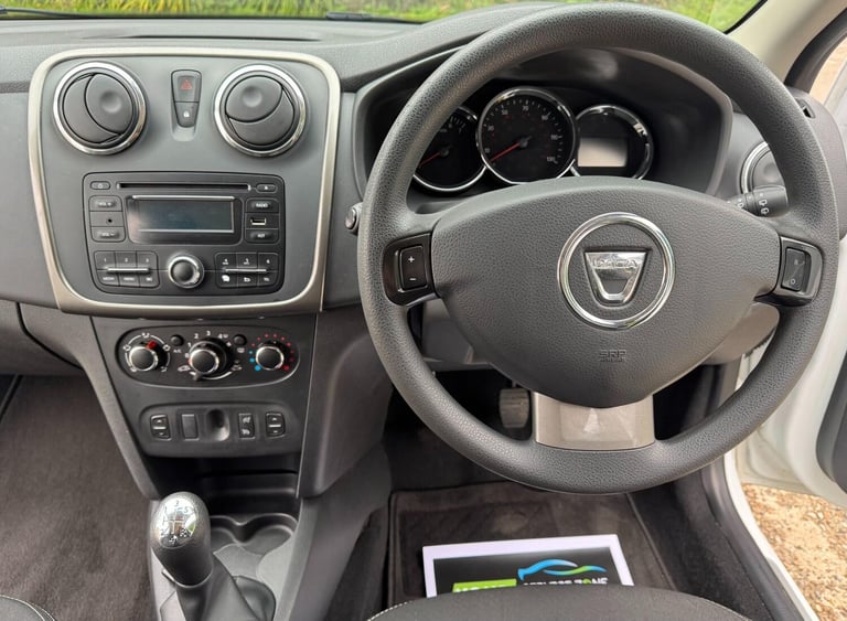 2015 Dacia Sandero 1.5 Dci Laureate Hatchback HATCHBACK Diesel Manual
