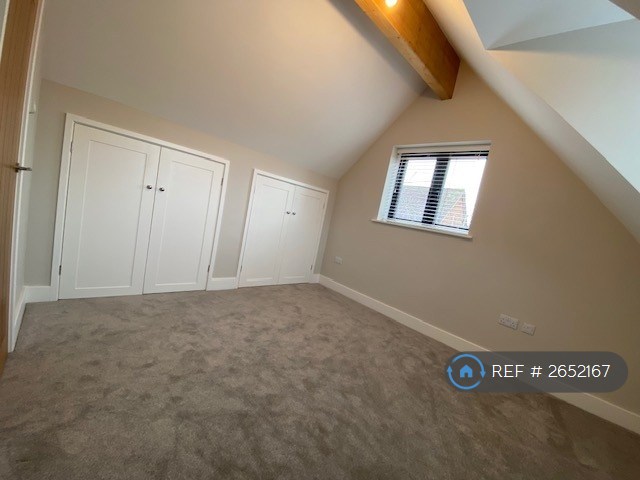 2 bedroom house in High Street, Princes Risborough, HP27 (2 bed) (#2652167)