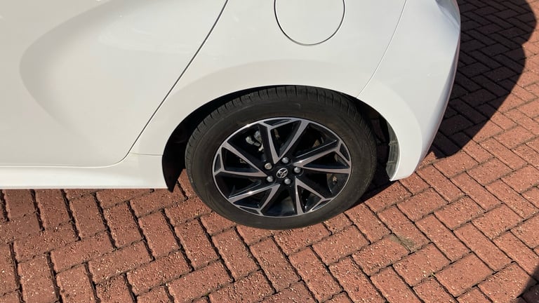 2021 Toyota Yaris 1.5 Hybrid Design 5dr CVT HATCHBACK PETROL/ELECTRIC Automatic