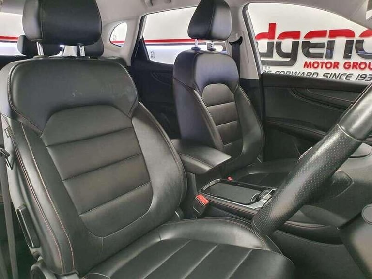 2022 MG MG HS 1.5 T-GDI Excite SUV 5dr ESTATE Petrol Automatic