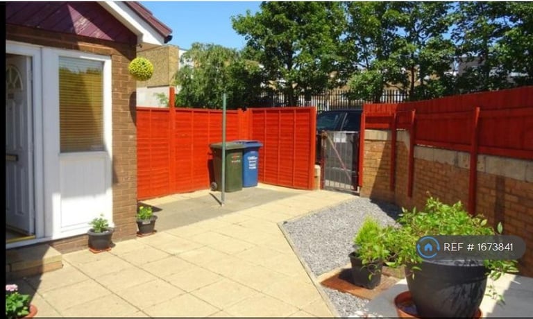 2 bedroom house in Belgrave Parade, Newcastle Upon Tyne, NE4 (2 bed) (#1673841)