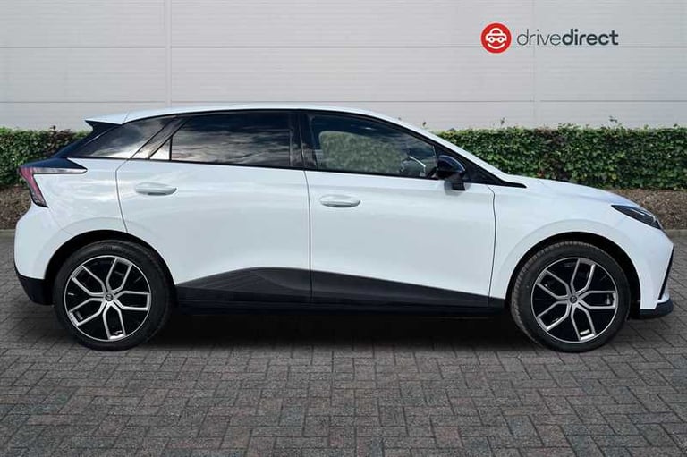 2023 MG MG4 64kWh Trophy Long Range Hatchback 5dr Electric Auto (203 ps) Hatchback Electric Autom...