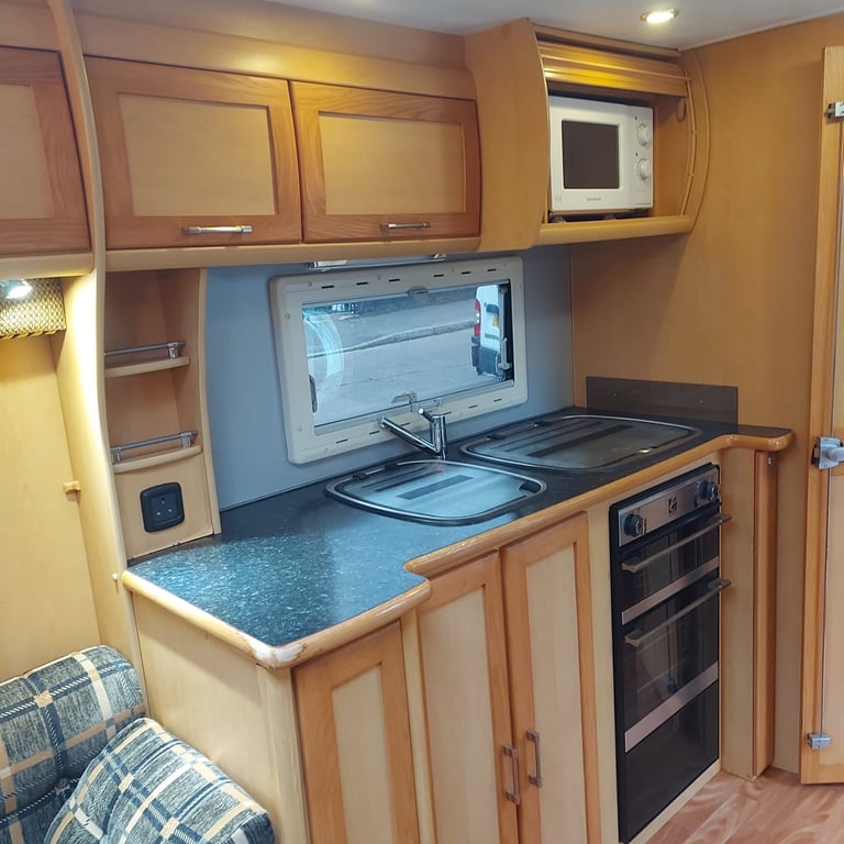 Eldiss 2 berth caravan 2007