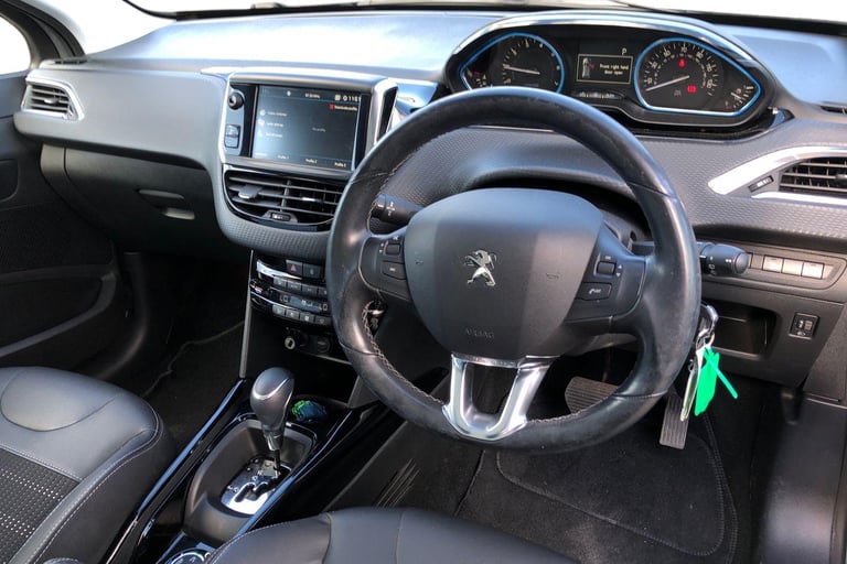 2019 Peugeot 2008 1.2 PureTech 130 Allure Premium 5dr EAT6 Hatchback PETROL Automatic