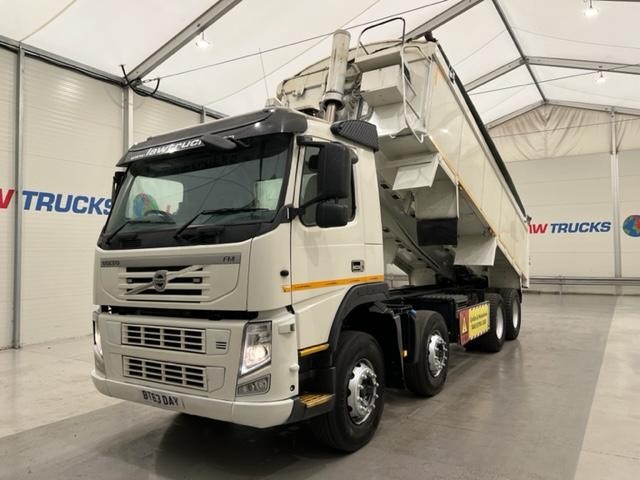 Volvo FM 410 8x4 Day Cab Tipper
