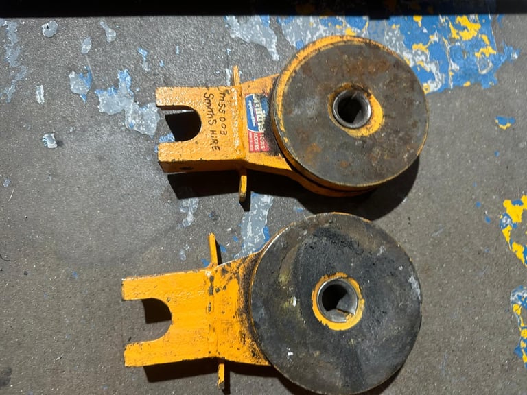 Industrial Machine Moving Skates