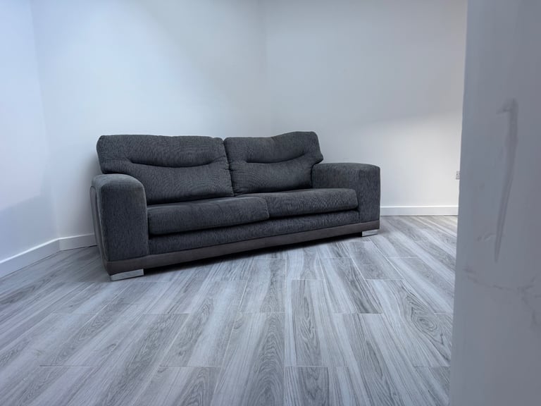 image for CAN DELIVER SCS luxury 2 seater large fabric with suede sofa 