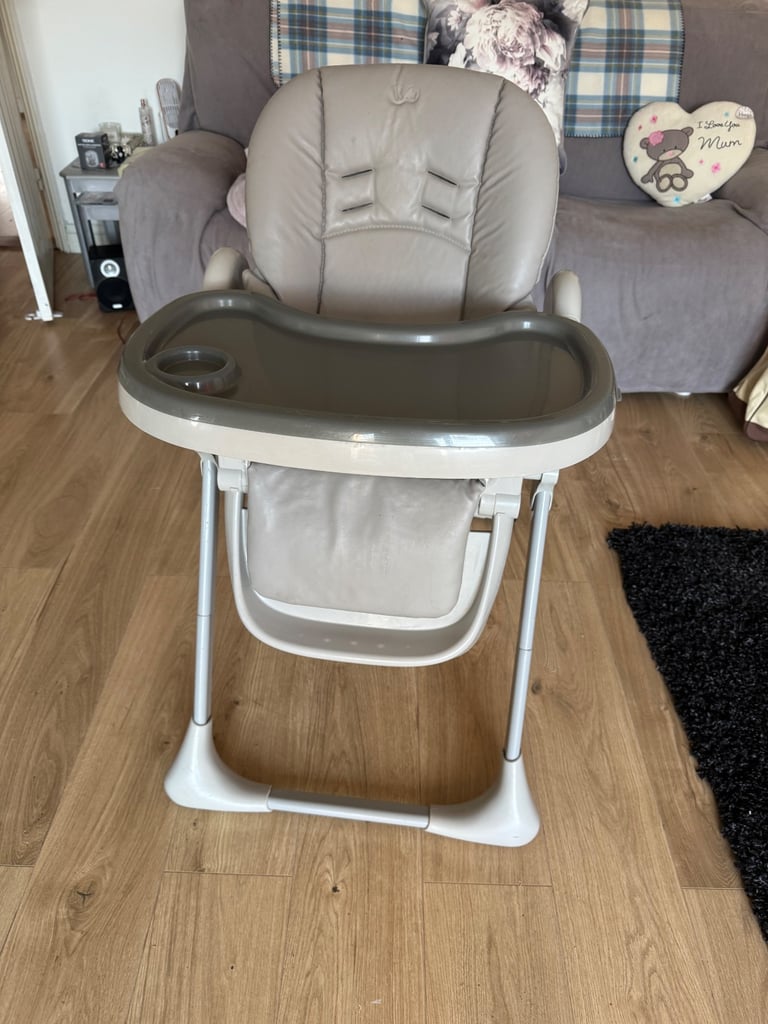image for BABY HIGH CHAIR 
