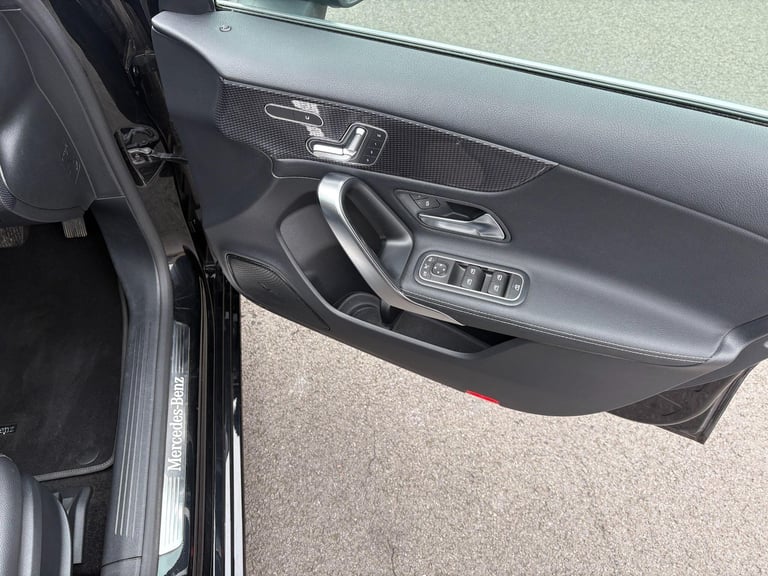 2020 Mercedes-Benz A-Class 2.0 A200d Sport (Premium Plus) Hatchback 5dr Diesel 8G-DCT Euro 6 (s/s...