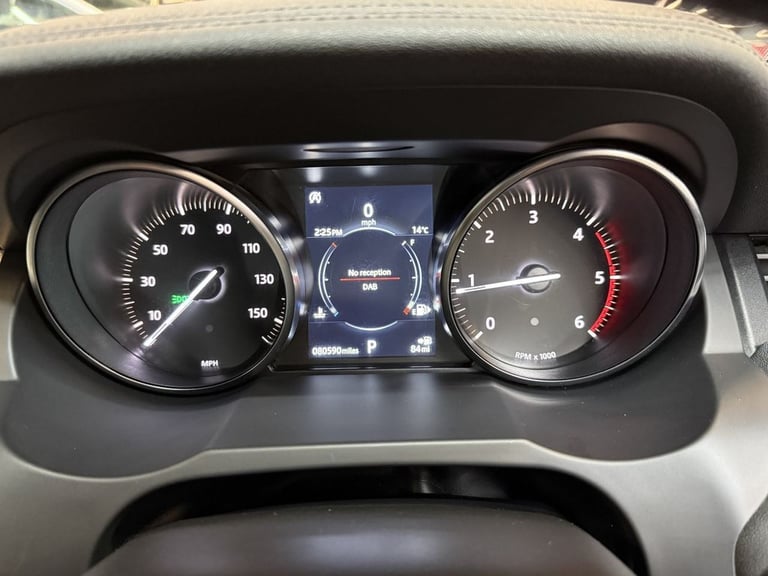 2018 Land Rover Range Rover Evoque 2.0 TD4 SE Tech SUV 5dr Diesel Auto 4WD Euro 6 (s/s) (180 ps) ...