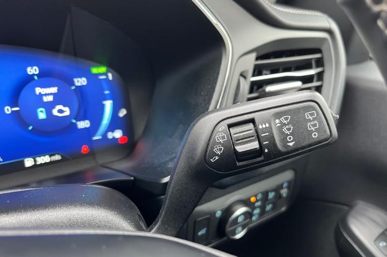 2023 Ford Kuga 2.5 FHEV Vignale 5dr CVT - POWER TAILGATE, HEATED SEATS, REVERSING CAMERA - Estate...