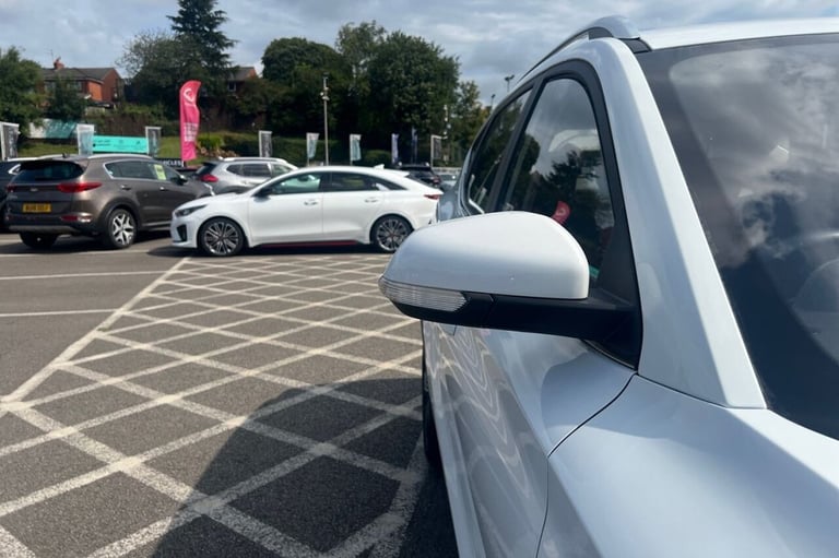 2020 20 MG MG ZS 1.5 VTI-TECH EXCLUSIVE SUV 5DR PETROL MANUAL EURO 6 (S/S) (106 