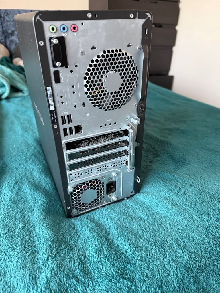Victus 15L Gaming Desktop, i5 13400F, NVIDIA GeForce RTX 3050