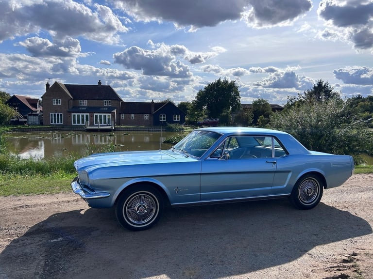 Ford Mustang Coupe