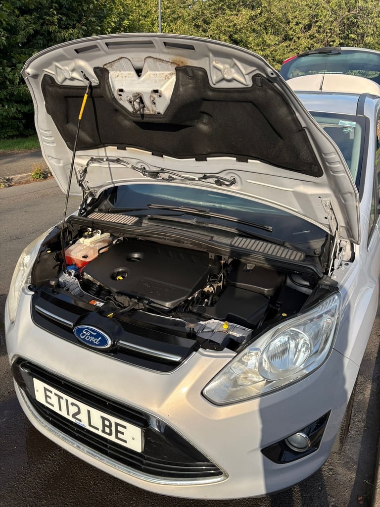 2012 Ford Grand C-Max 1.6 TDCi Titanium 5dr 7 seater diesel  MPV Diesel Manual