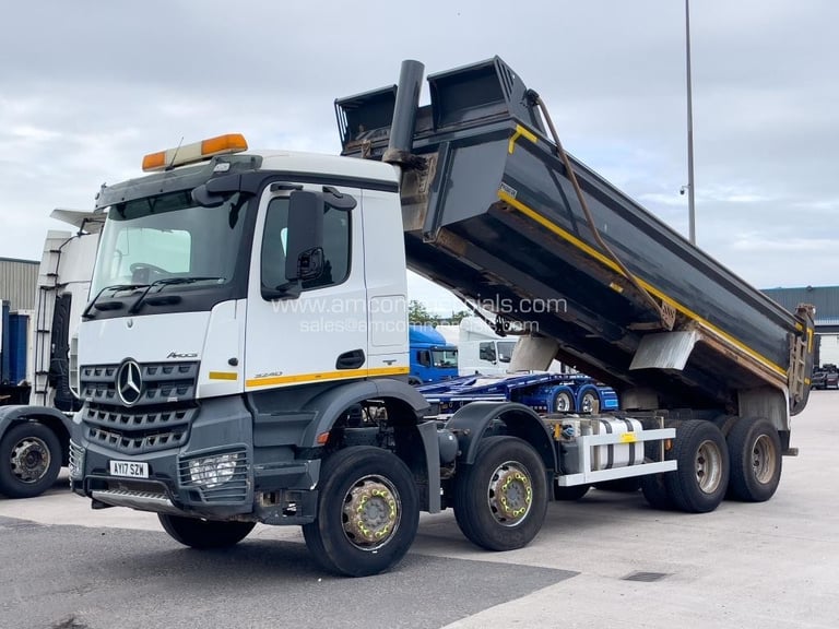 2017 (17) MERCEDES-BENZ AROCS 3248K 8X4 TIPPER