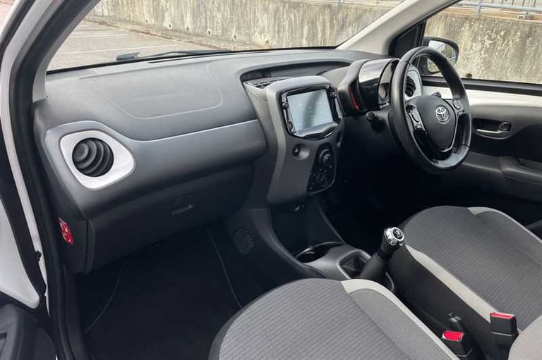 2021 Toyota AYGO 1.0 VVT-i x-play Hatchback 5dr Petrol Manual Euro 6 (Safety Sense) (71 ps) Hatch...