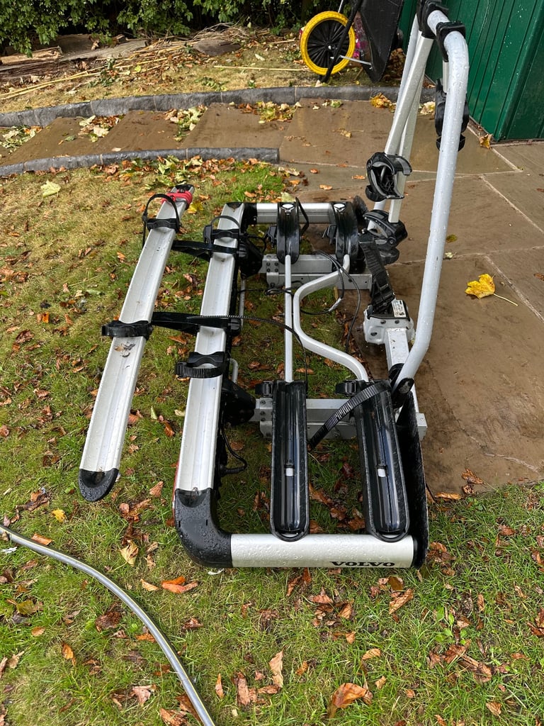 image for Thule 4 bike carrier forTow bar 