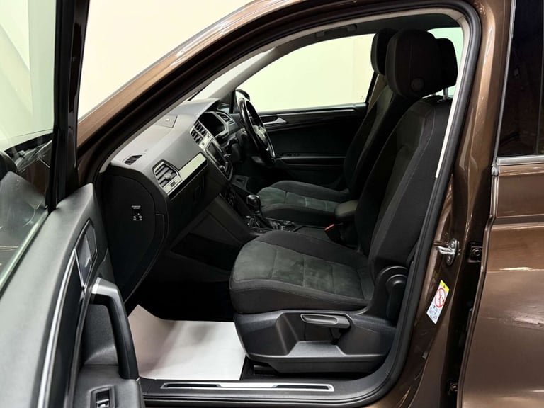 2017 Volkswagen Tiguan 2.0 TDI BlueMotion Tech SEL DSG 4Motion Euro 6 (s/s) 5dr SUV Diesel Automatic