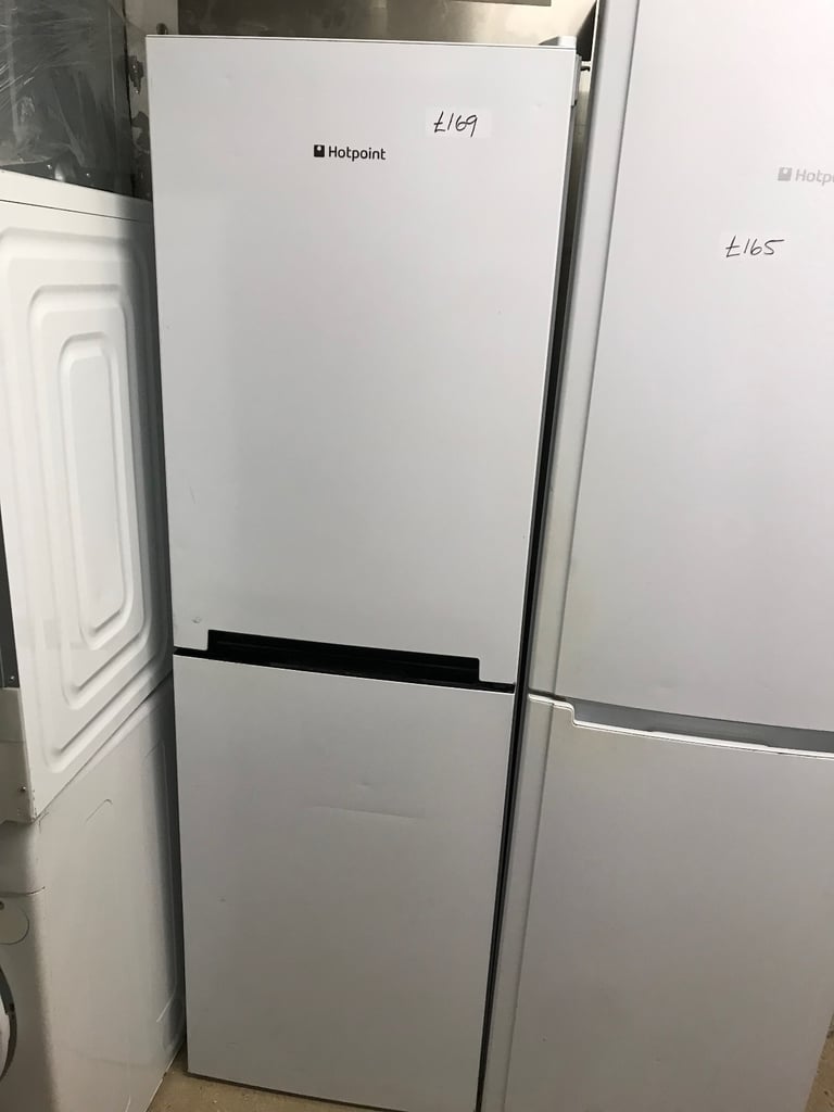 HOTPOINT FRIDGE FREEZER IN EXCELLENT CONDITION £169