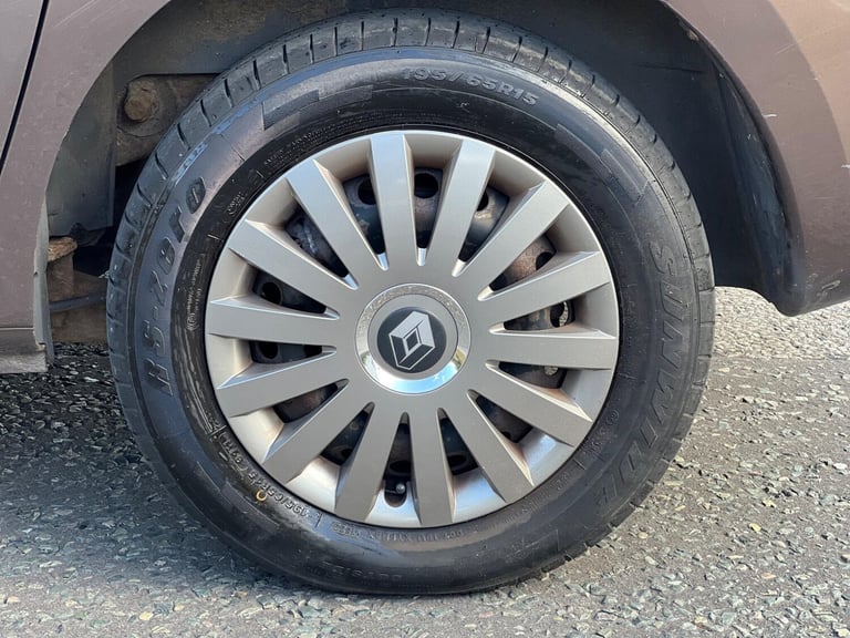 2011 Renault Kangoo 1.6 16V Expression Auto Euro 5 5dr MPV Petrol Automatic