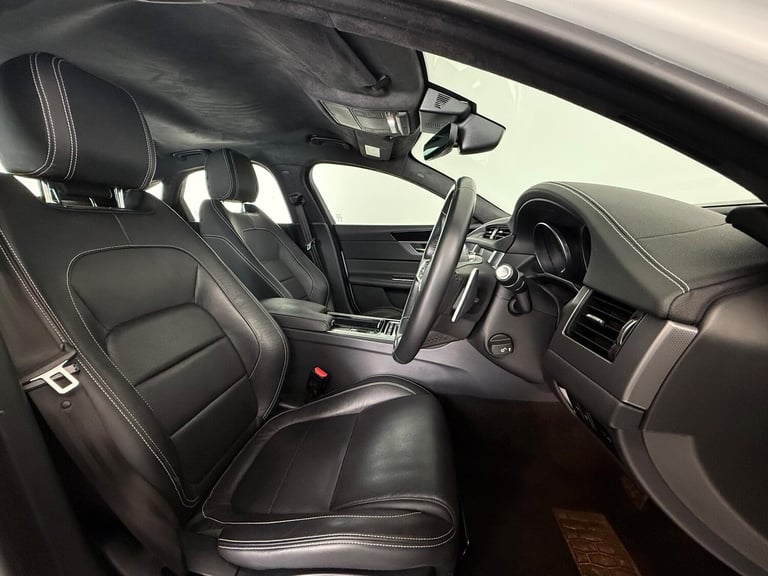 2018 Jaguar XF 2.0i [250] R-Sport 4dr Auto SALOON PETROL Automatic