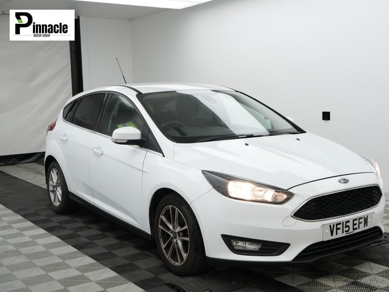 image for 2015 Ford Focus 1.5 TDCi Zetec Hatchback 5dr Diesel Manual Euro 6 (s/s) (120 ps) Hatchback Diesel...
