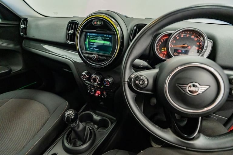2020 20 MINI COUNTRYMAN 1.5 COOPER CLASSIC SUV 5DR PETROL MANUAL EURO 6 (S/S) (1