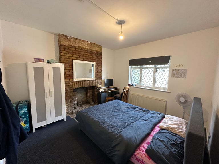 image for 5 Rooms available Westcliff On-Sea