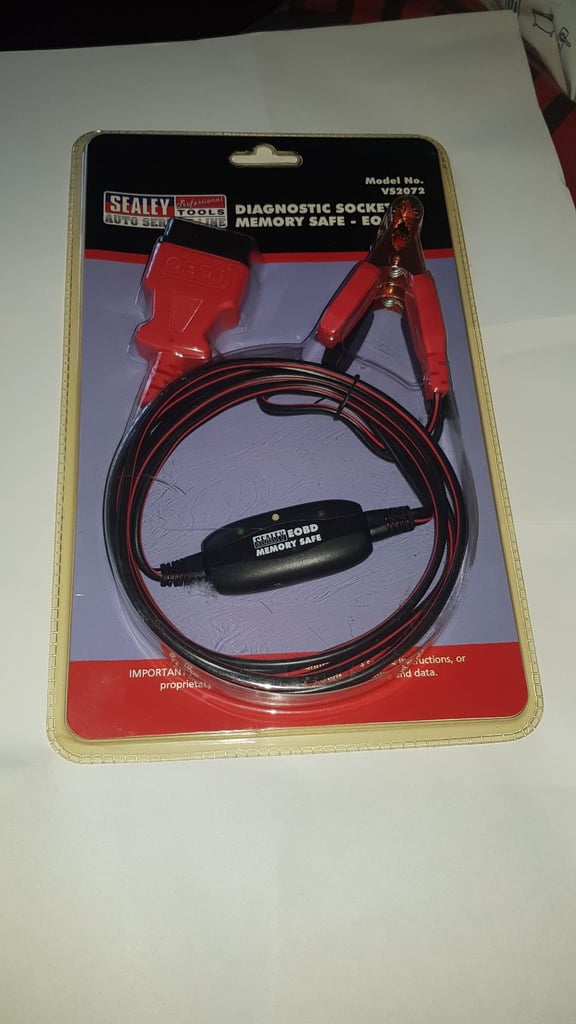 Diagnostic  socket  memory safe EOBD