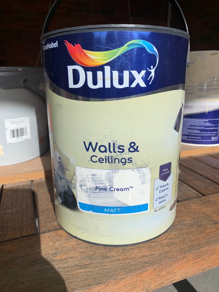 Dulux walls and ceiling paint 5 litre - Free 