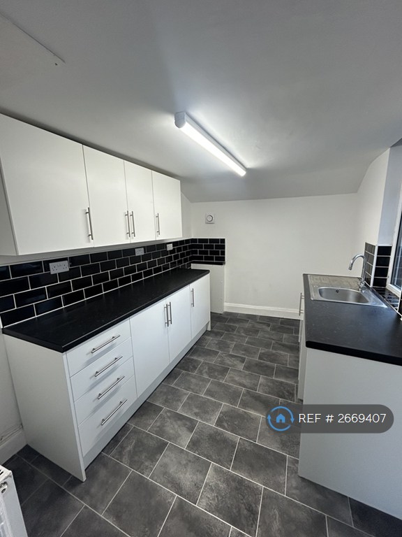 2 bedroom house in Brantwood Terrace, Manchester, M9 (2 bed) (#2669407)