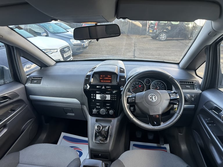 VAUXHALL ZAFIRA 1.6 16V Exclusiv 2012