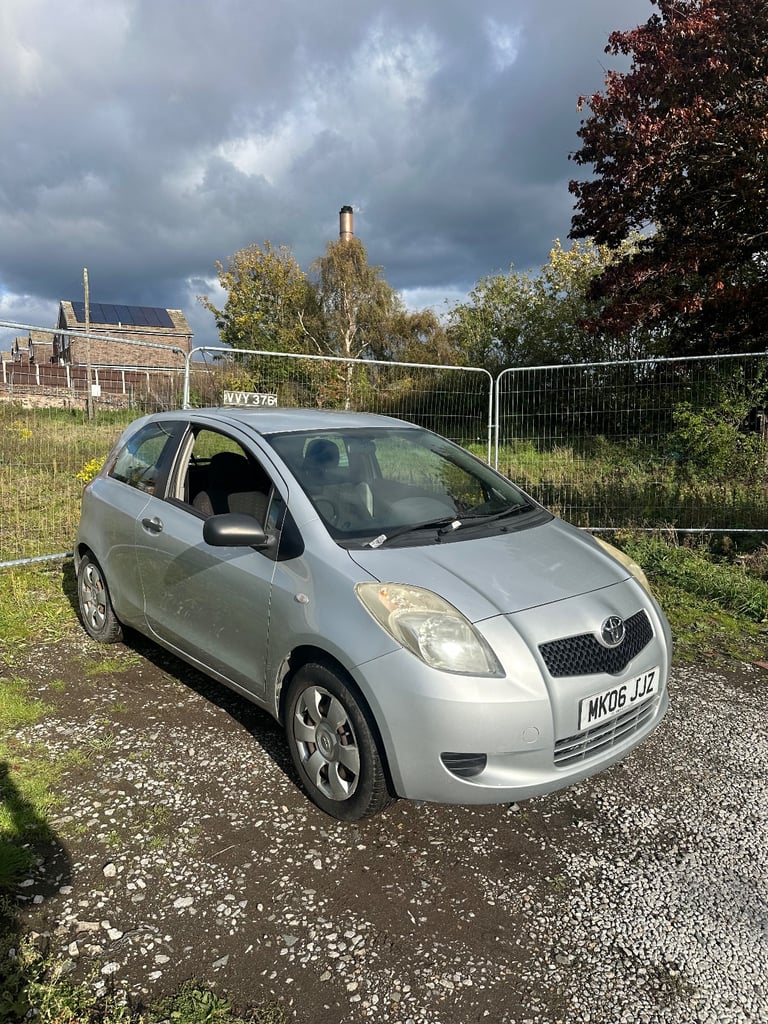 Toyota, YARIS, Hatchback, 2006, Manual, 998 (cc), 3 doors