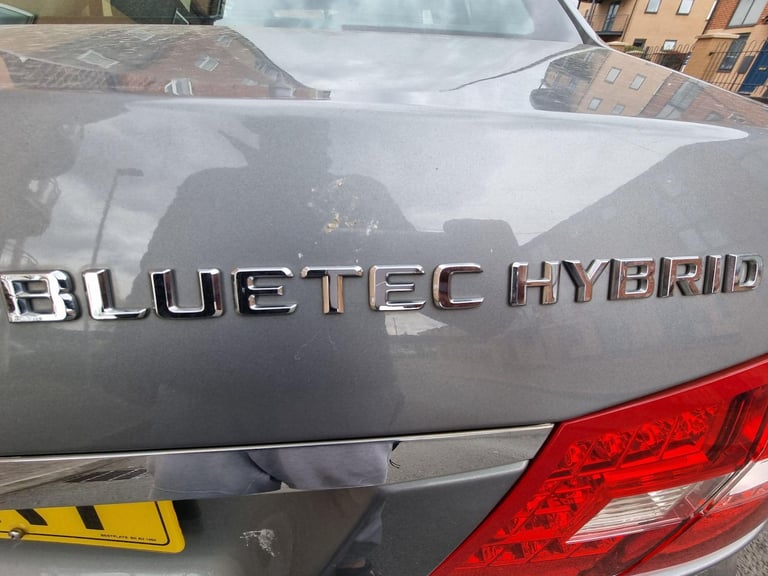 2013 Mercedes-Benz E Class 2.1 E300dh BlueTEC G-Tronic+ Euro 5 (s/s) 4dr SALOON Diesel/Electric H...