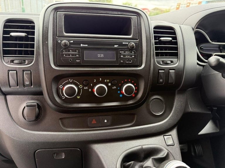 2021 21 RENAULT TRAFIC 2.0 DCI ENERGY 30 BUSINESS PANEL VAN 5DR DIESEL MANUAL LW