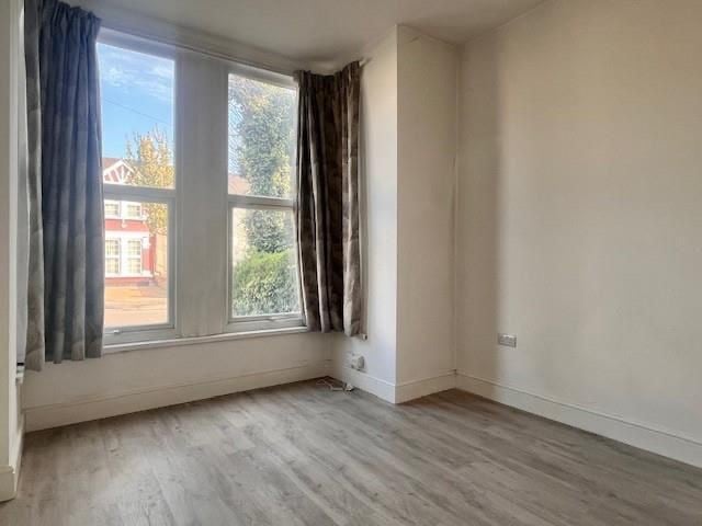 1 BEDROOM AVAILABLE IN ILFORD 