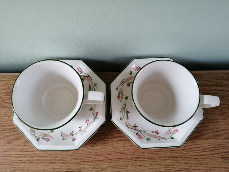 2 X ETERNAL BEAU CUPS & SAUCERS BY JOHNSON BROTHER    