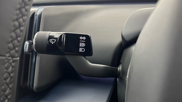 2025 Volvo EX30 Plus, Single Motor Extended Range, Electric Estate Electric Automatic