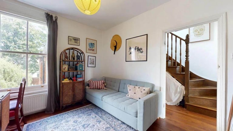 Bright 3-Bedroom Duplex with Terrace on Harley Road