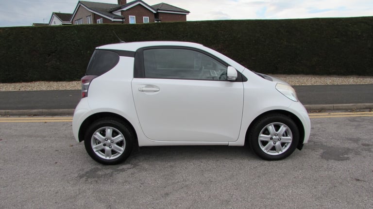 2009 Toyota IQ 1.0 VVT-i 3dr HATCHBACK Petrol Manual