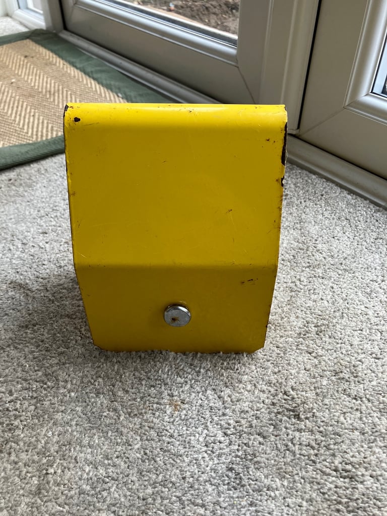 Milenco Heavy Duty Hitch Lock with 2 keys