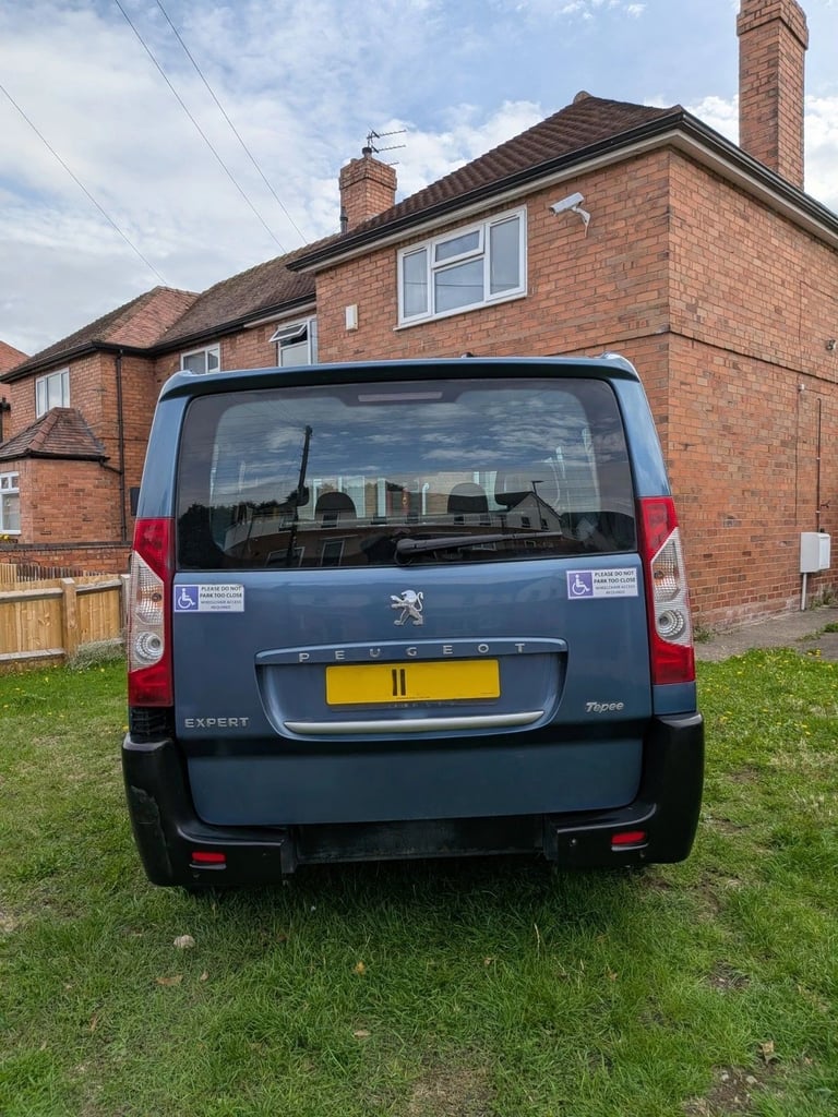 Peugeot Expert Tepee Mobility vehicle 