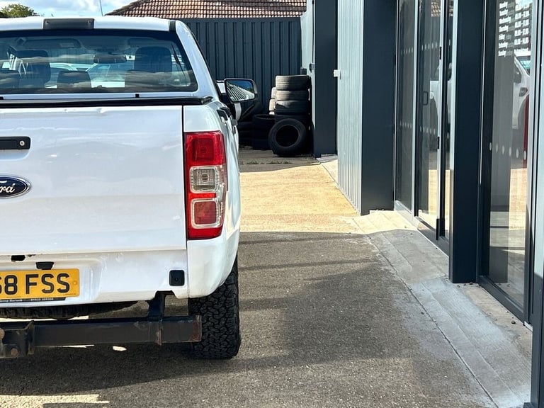 2018 Ford Ranger 2.2 TDCi XL Pickup Double Cab 4dr Diesel Manual 4WD Euro 5 (s/s) (Eco Axle) PICK...