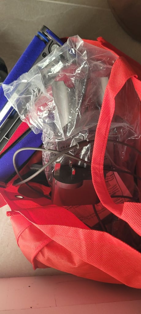 Dyson cordless hoover