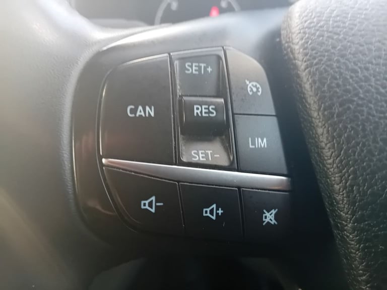 2022 Ford Tourneo Custom 2.0 320 EcoBlue Titanium Minibus 5dr Diesel Auto L2 Euro 6 (s/s) (130 ps...