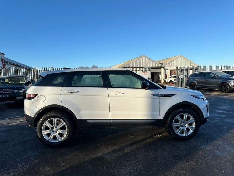 2017 Land Rover Range Rover Evoque 2.0 ED4 SE 5d 148 BHP Estate Diesel Manual